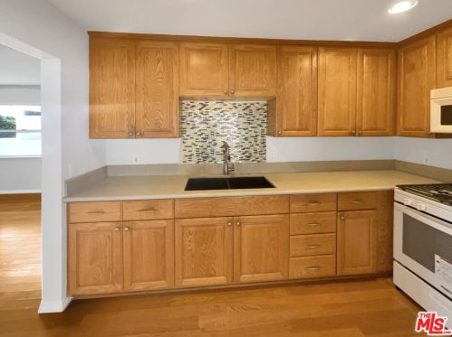 2305 Ralston Ln, Redondo Beach CA  90278-5219 exterior