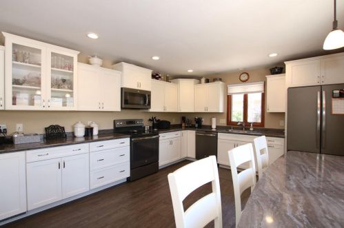 332 National Ave, Fond Du Lac, WI 54935-2864
