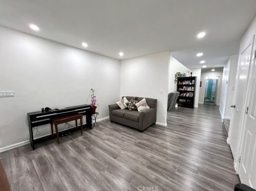 26873 Cuatro Milpas St, Santa Clarita CA  91354-2332 exterior