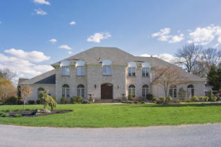 1170 Old Mill Ln, Reading, PA 19610-2725