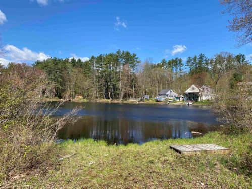 40 Emerald Dr, Hillsboro NH  03244-5021 exterior