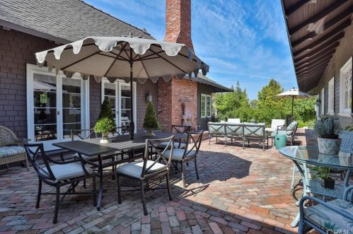 1135 Center St, Redlands CA  92373-6737 exterior