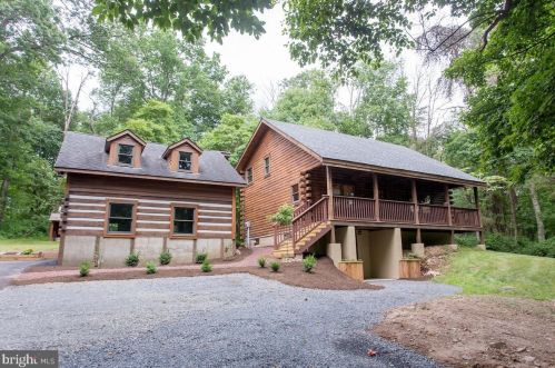 25 Ledge Ln, Pipersville, PA 18947-1645