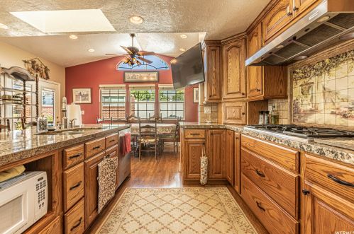 293 350, West Kaysville UT  84037-2417 exterior