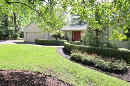 36 Hyerdale Dr, Goshen, CT 06756-1820