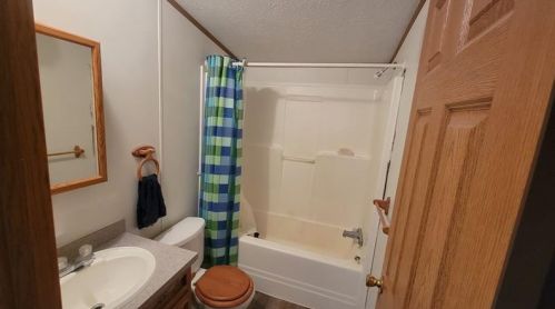 19 Thompson St, Latrobe PA  15650-1450 exterior