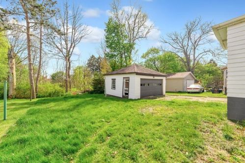 434 Winter Ave, New Castle PA  16105-2498 exterior