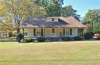3960 Hastings Rd, Kernersville, NC 27284-9575