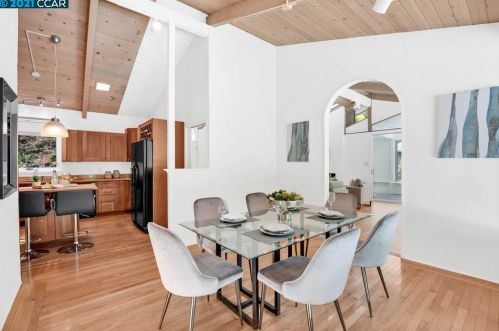 24 Tarabrook Dr, Orinda CA  94563-3121 exterior
