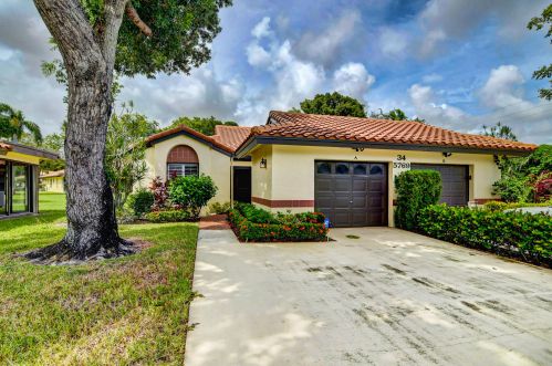 5769 Jarrett Dr, Boynton Beach, FL 33437-3403