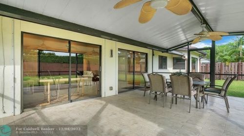 333 27th Ave, Delray Beach FL  33445-4401 exterior