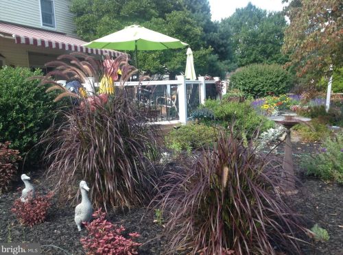 1209 Knollbrook Dr, Lansdale PA 19446-5117 exterior