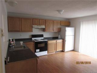 18 Bella Dr, Waterbury CT  06704-3851 exterior