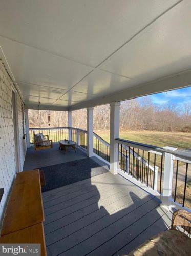 13413 Mountain Rd, Lovettsville VA  20180-2816 exterior