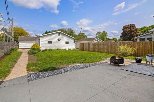 335 22nd St, La Crosse WI  54601-5047 exterior