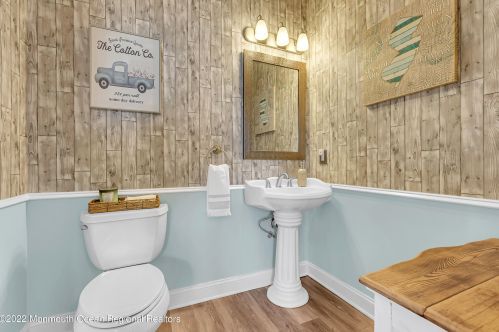 25 Miller St, Monmouth Hills NJ  07732-1751 exterior