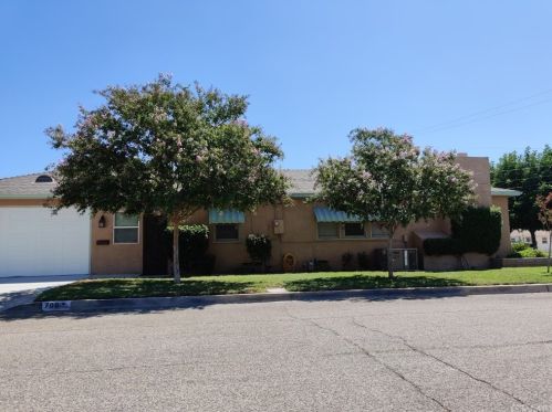 700 Tejon Ave, Colton CA  92324-2047 exterior