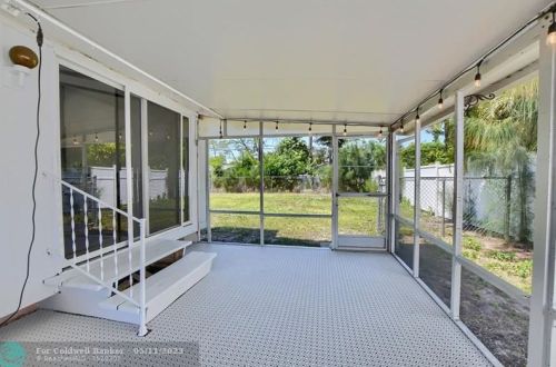 5173 Lake Blvd, Delray Beach FL  33484-4265 exterior