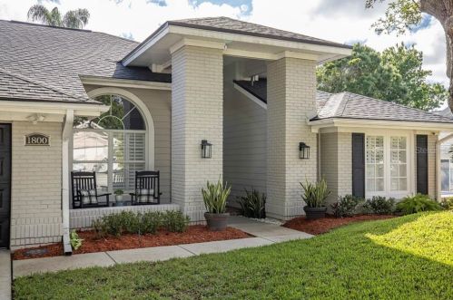 1800 Wood Thrush Way, Palm Harbor, FL 34683-6267