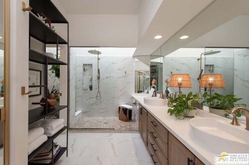 4 Vista Loma Dr, Rancho Mirage CA  92270-2959 exterior