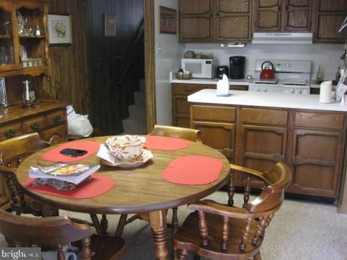 1572 Yates Ave, Boothwyn, PA 19061-4356