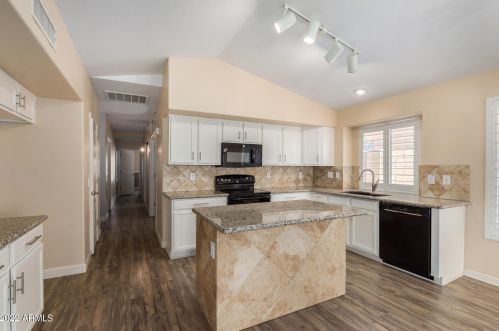 1455 Toledo St, Gilbert AZ  85295-5614 exterior