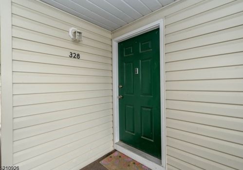 328 Walden Cir, Trenton, NJ 08691-3449