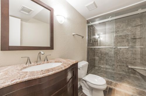 36 Glenwood St, Nashua NH 03060-5216 exterior