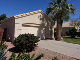 7228 Lakeview Ave, Mesa, AZ 85209-4909