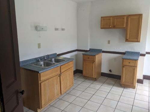 2931 5th St, Milwaukee, WI 53212-2329