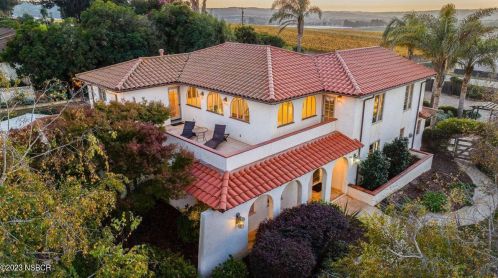 2114 Fallen Leaf Dr, Santa Maria CA  93455-5733 exterior