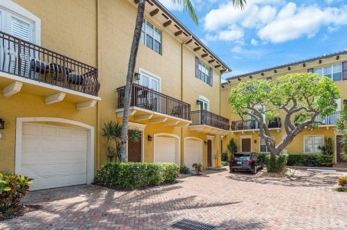72 6th Ave, Delray Beach, FL 33483-5309