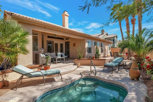 16010 13 Pl, Phoenix AZ 85042-5664 exterior