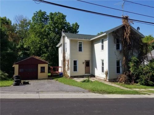56 Big Tree St, Livonia, NY 14487-9609