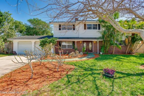 315 Hibiscus Trl, Melbourne, FL 32951-2025