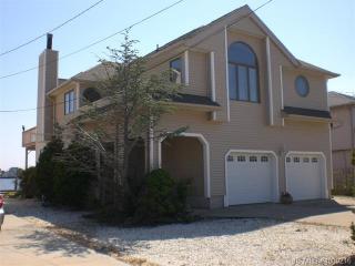282 Butler Blvd, Berkeley Township NJ  08721-3108 exterior