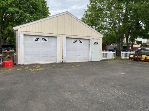 57 Bonner St, Stamford, CT 06902-6609