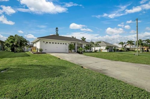 1828 47 St, Cape Coral FL  33904-9001 exterior