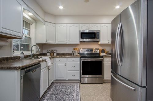 51823 Cheryl Dr, Granger IN exterior