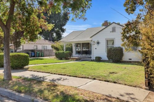 1015 School St, Lodi, CA 95240-4715