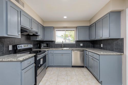 2209 Everett Dr, Phoenix AZ  85022-4109 exterior