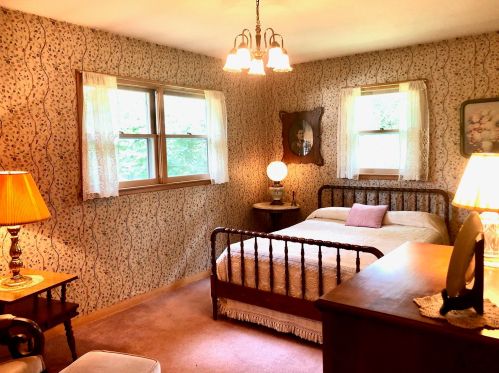 3232 Adams St, Two Rivers WI  54241-1740 exterior