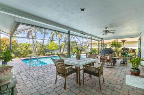 1119 36th Ter, Cape Coral, FL 33909-6490