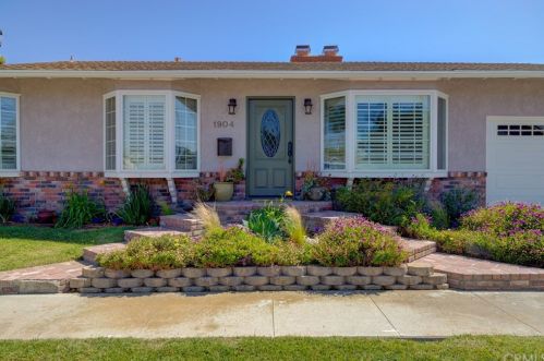 1904 231st St, Torrance, CA 90501-5525