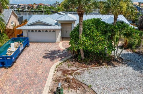 6323 Cocoa Ln, Ruskin, FL 33572-2319