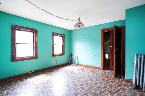 54 Lester St, Springfield MA  01108-2140 exterior