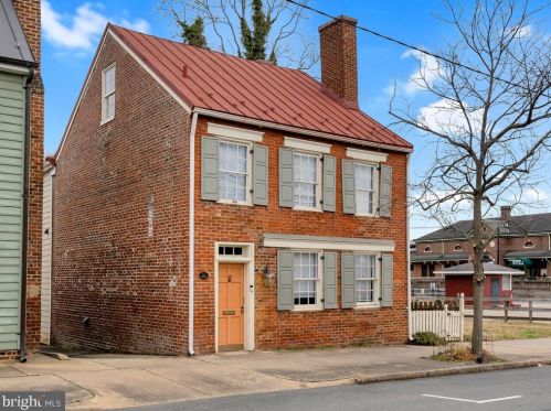 511 Princess Anne St, Fredericksburg, VA 22401-6044