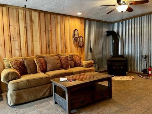 24480 Bushby Rd, Laurelville OH  43152-9712 exterior