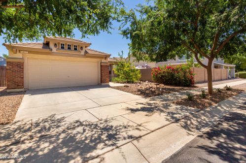 1417 122nd Dr, Avondale, AZ 85323-8117