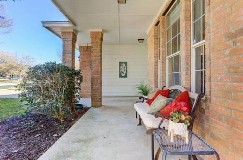 10613 Beard Ave, Austin TX  78748-3956 exterior